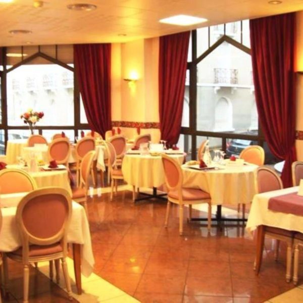 4 salle restaurant grand